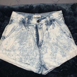 A&F Acid Washed pleated Front Denim Shorts